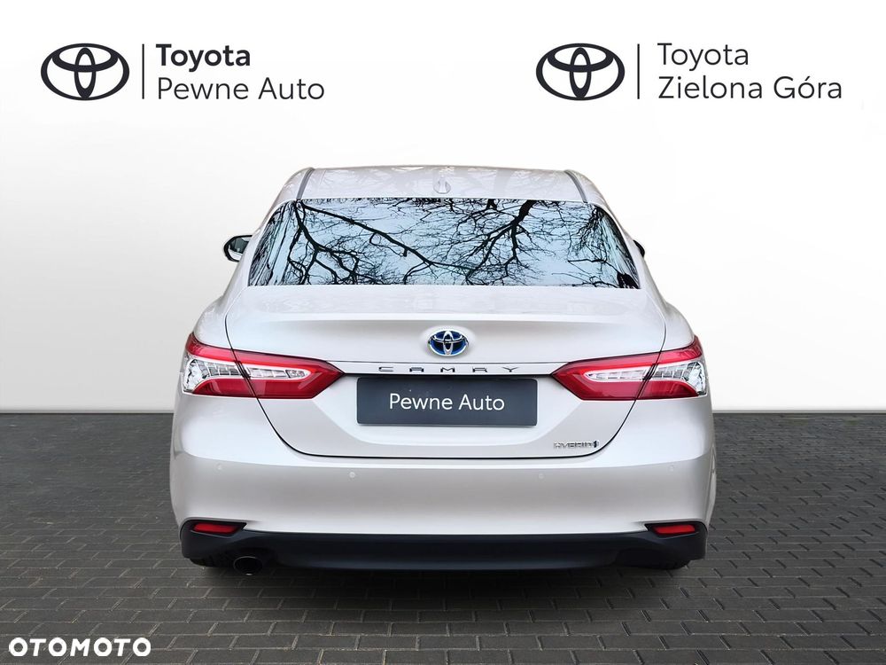 Toyota Camry 2.5 Hybrid Executive CVT - 4