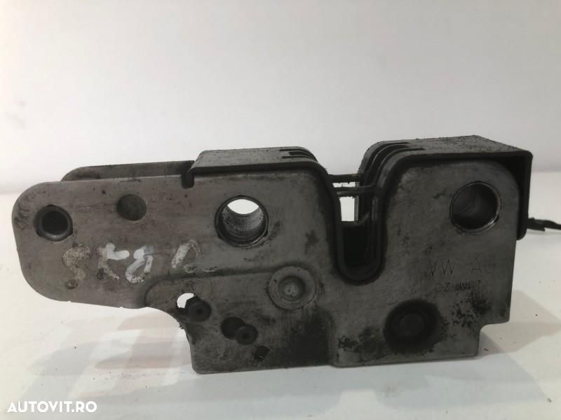 Broasca capota fata 5j0823509c Skoda Fabia 2 [facelift] [2010 - 2014] - 1