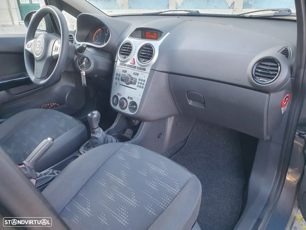 Opel Corsa 1.2 Enjoy S/S - 21