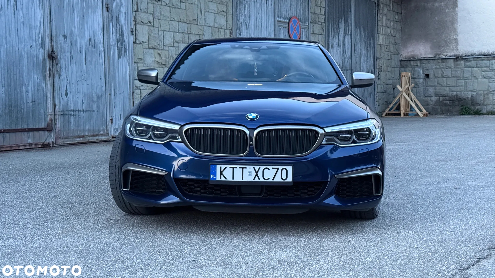 BMW Seria 5 M550i xDrive sport - 4