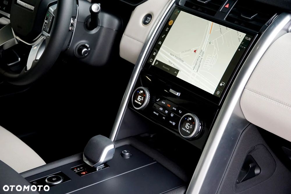 Land Rover Discovery 3.0 D250 mHEV Dynamic SE - 37