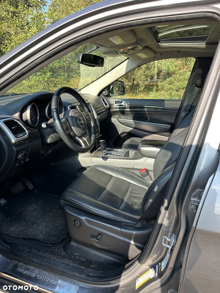 Jeep Grand Cherokee - 14