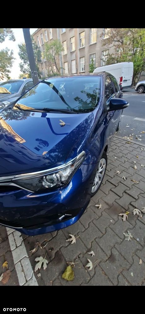 Toyota Auris 1.6 Premium Comfort - 2