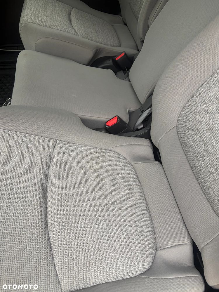 Toyota Sienna - 28