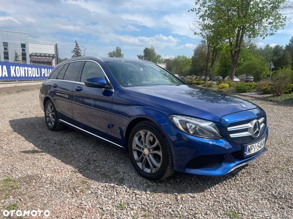 Mercedes-Benz Klasa C 200 7G-TRONIC Exclusive - 3