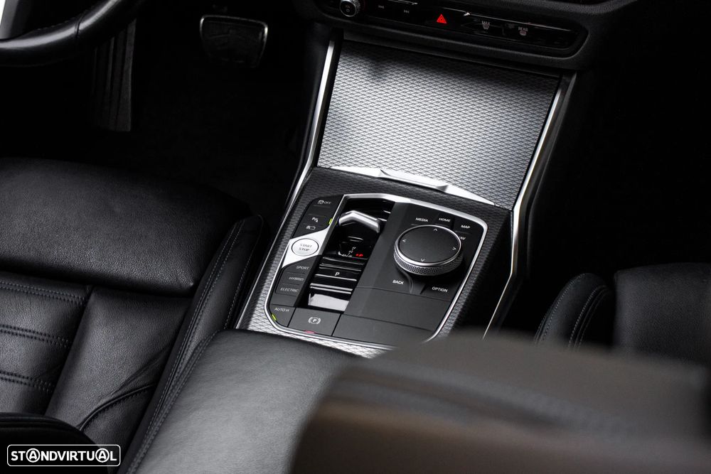 BMW 330 e xDrive Aut. M Sport - 40