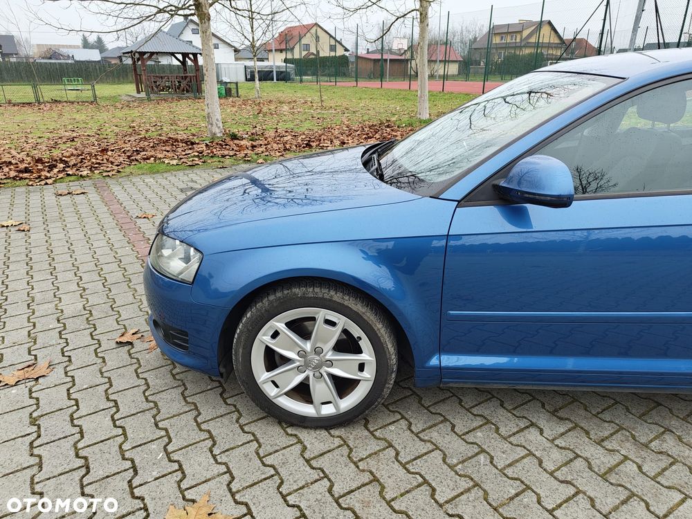 Audi A3 Sportback 2.0 TDI Ambiente - 5