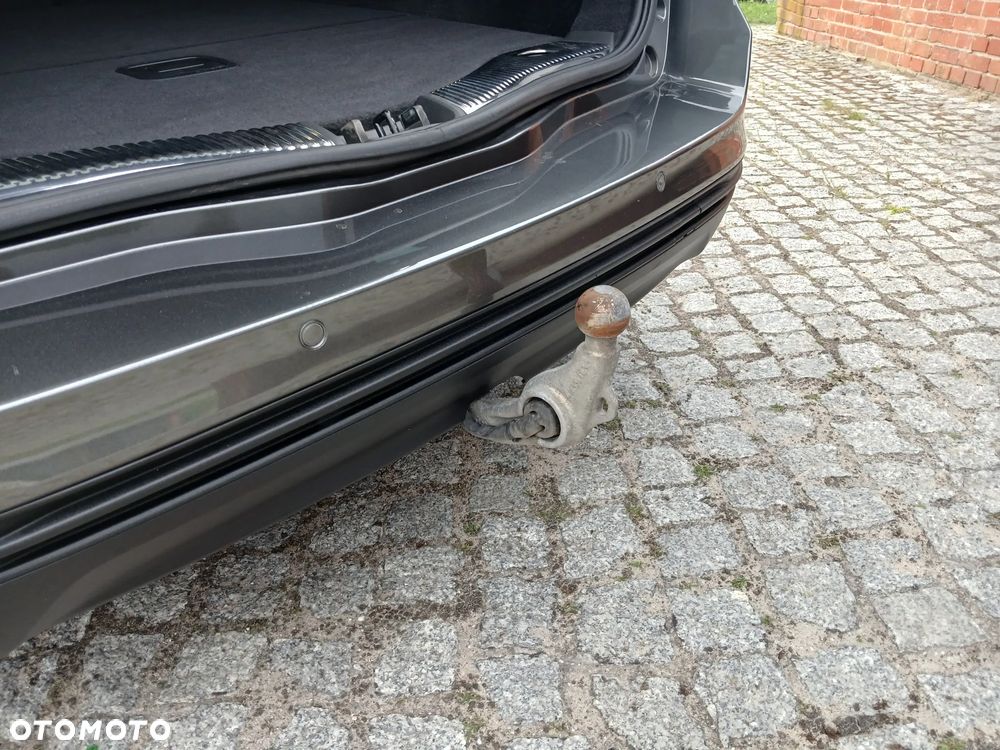 Ford Mondeo - 34
