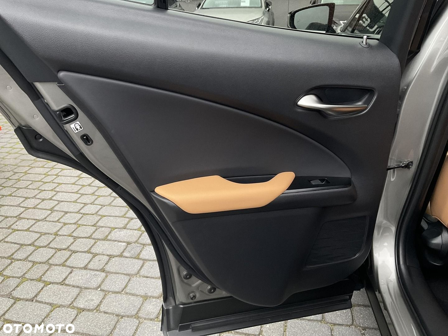 Lexus UX 250h GPF F Sport Design 2WD - 26