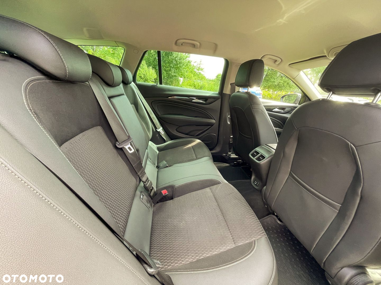 Opel Insignia 1.5 T Innovation S&S - 12