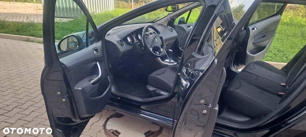 Peugeot 308 e-HDi FAP 110 Stop&Start EGS6 Allure - 3
