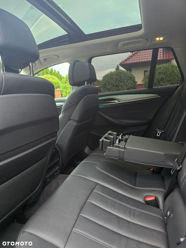 BMW Seria 5 518d mHEV Luxury Line sport - 15