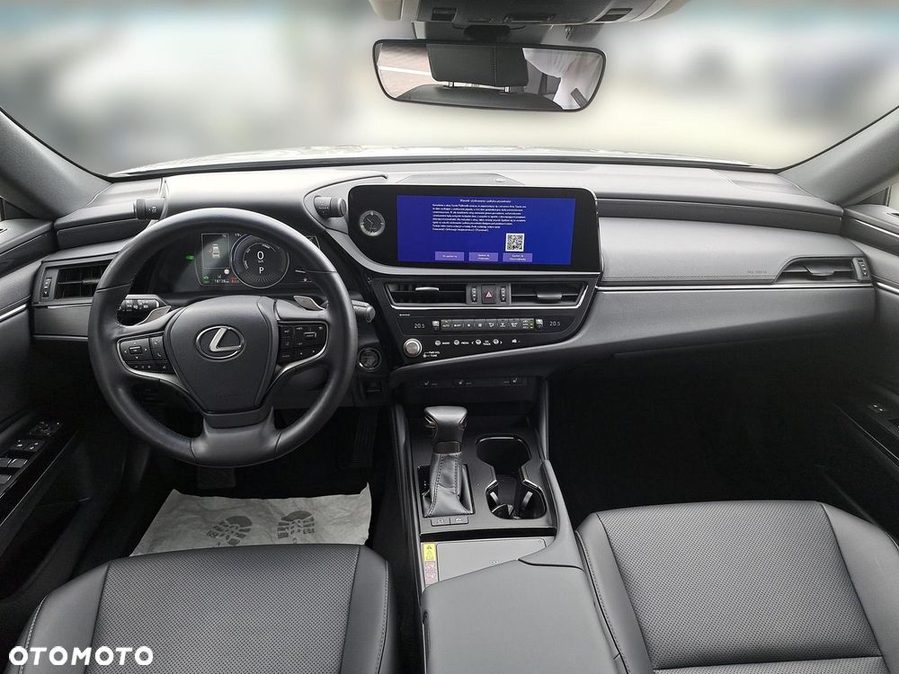 Lexus ES 300h Business Edition - 3