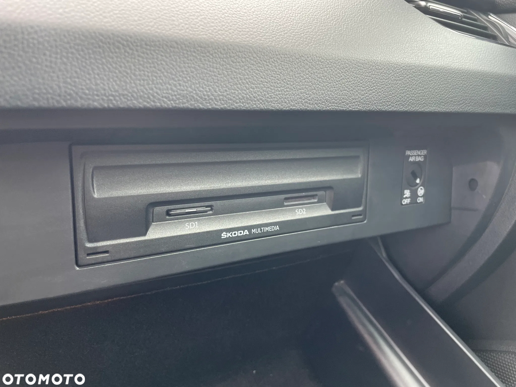 Skoda Octavia 1.8 TSI Joy DSG - 17