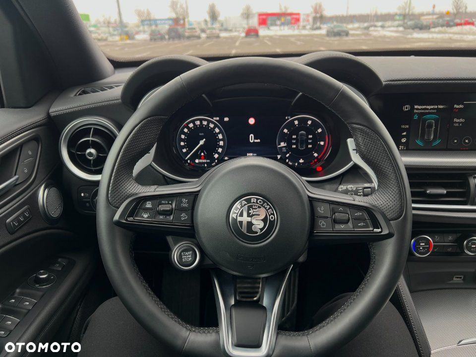 Alfa Romeo Stelvio - 9