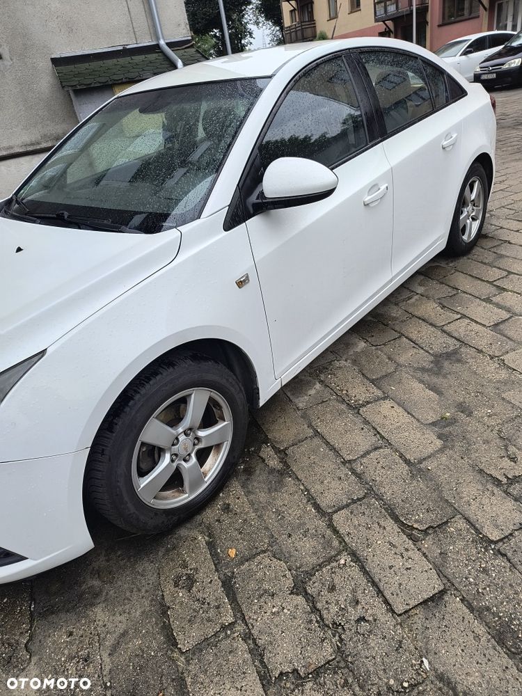 Chevrolet Cruze - 3