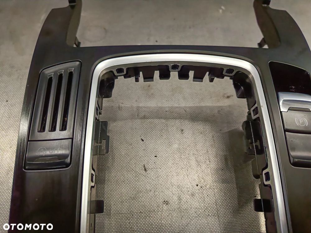 Panel środkowy Audi A4 B8 Ramka skrzyni biegów 8K0864261 - 10