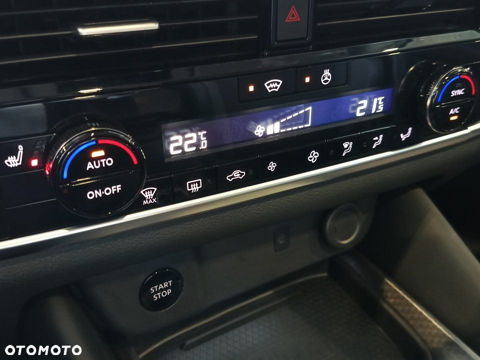 Nissan Qashqai - 25