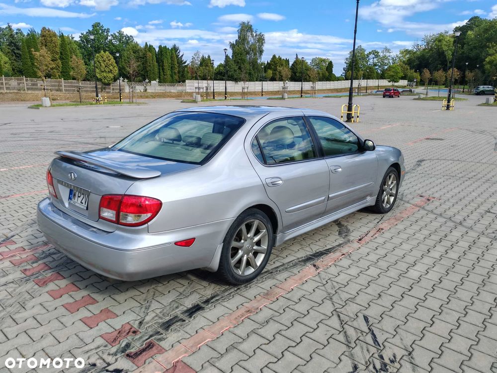 Infiniti I35 3.5 V6 - 1