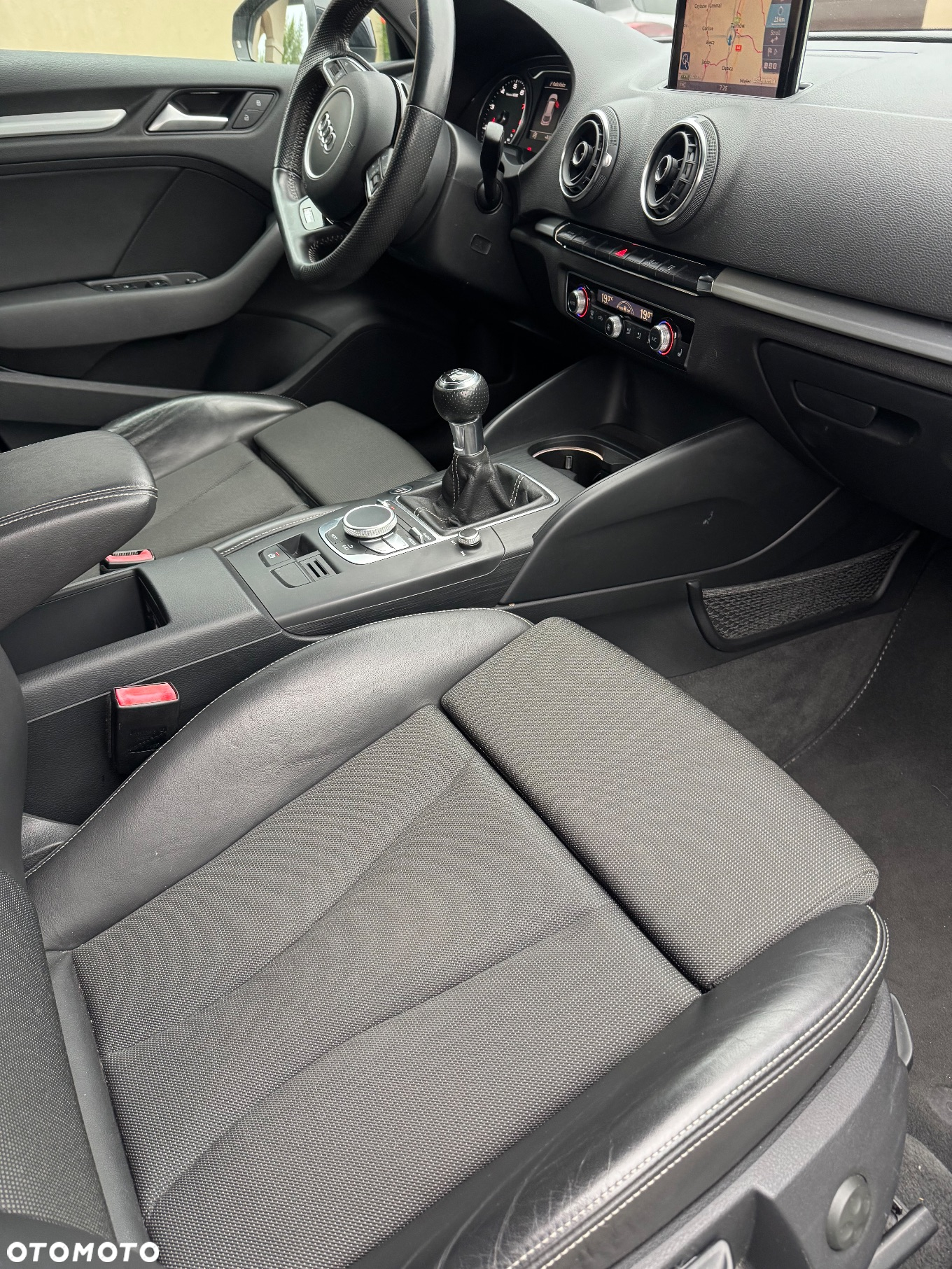 Audi A3 Sportback 1.4 TFSI S line Sportpaket - 20