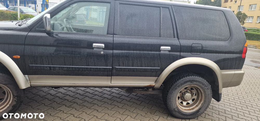 Mitsubishi Pajero - 7