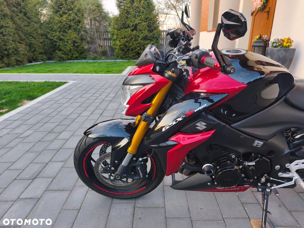 Suzuki GSX 1000 - 21