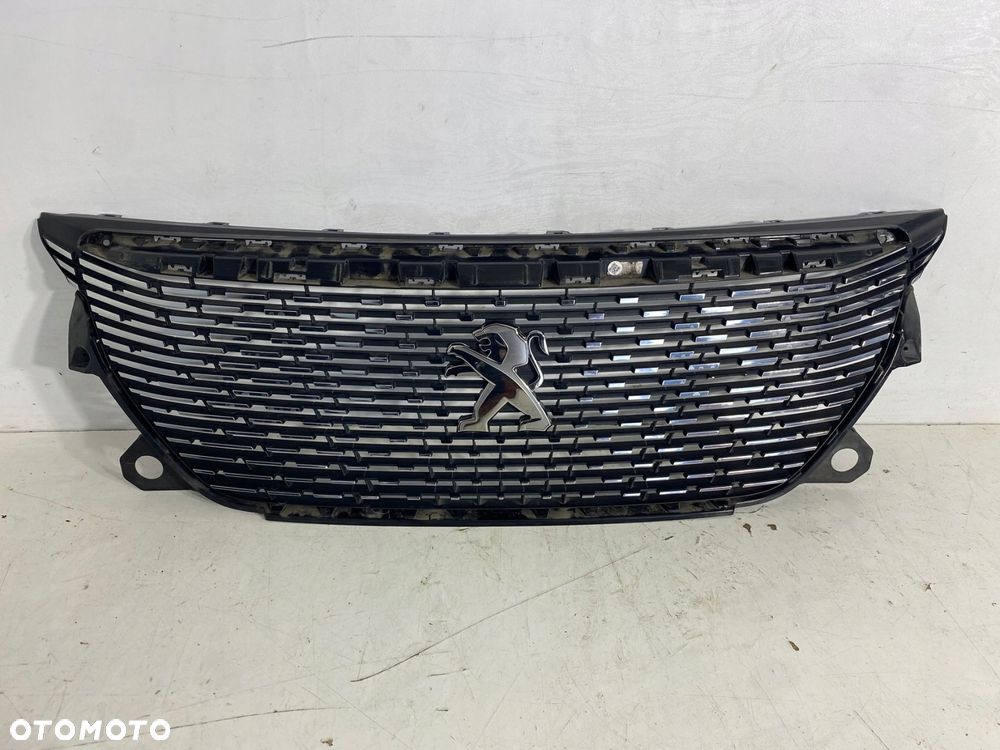 grill atrapa zderzaka przód przednia peugeot 2008 ii 2 eu