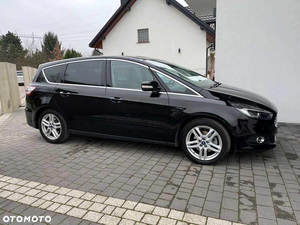 Ford S-Max 2.0 TDCi Titanium PowerShift - 6