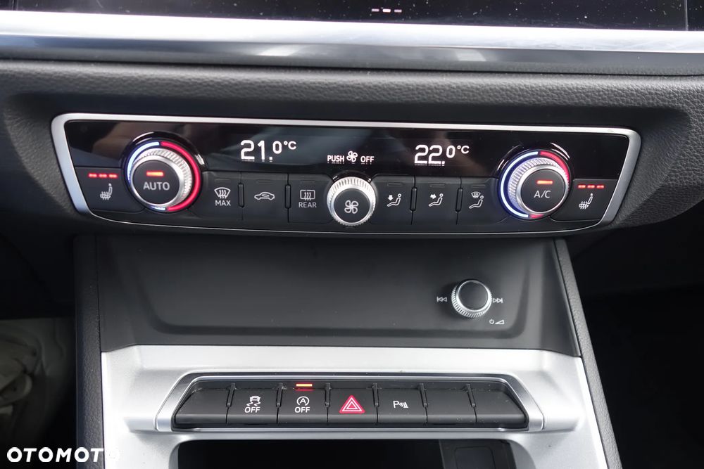 Audi Q3 35 TFSI S tronic - 17