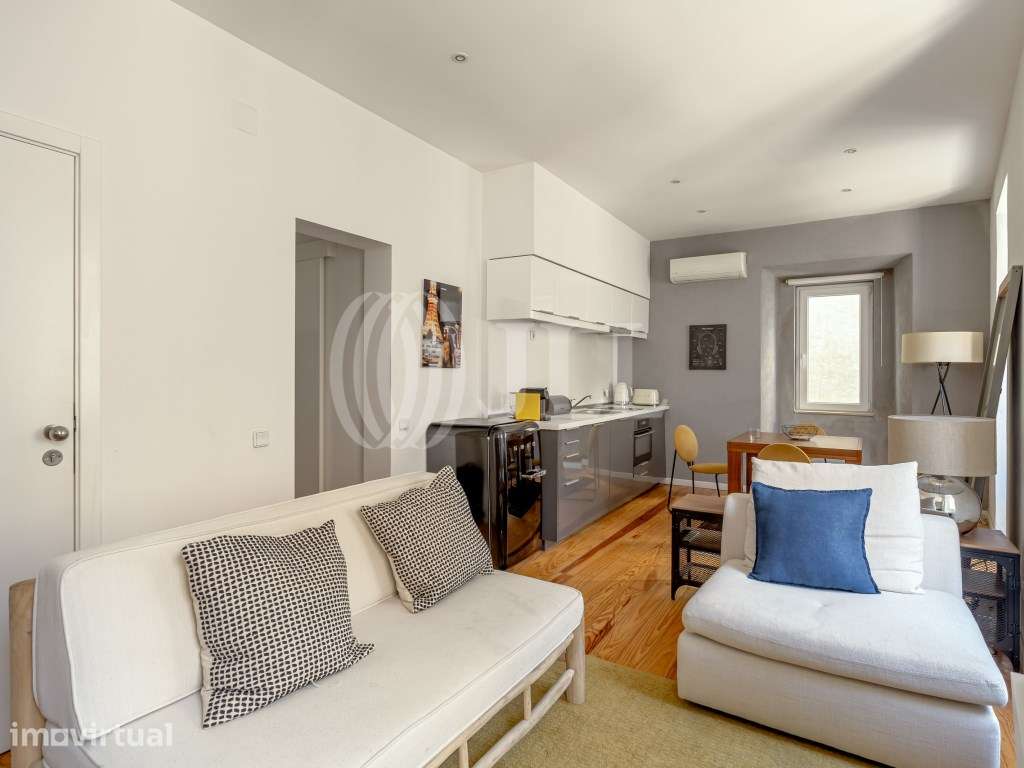 Apartamento T1 com varanda, na Lapa, em Lisboa - Grande imagem: 3/18