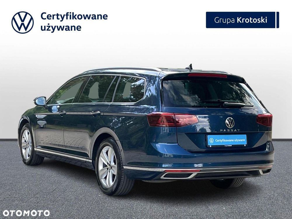 Volkswagen Passat 2.0 TDI Elegance DSG - 5
