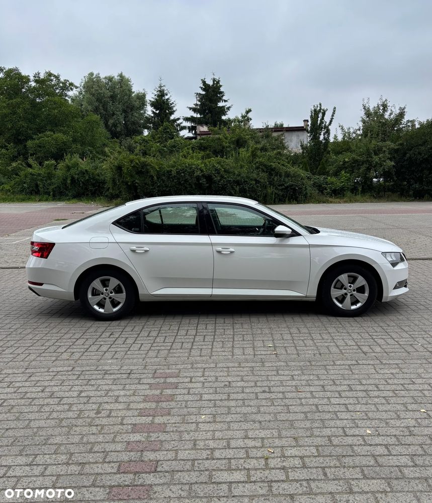 Skoda Superb 1.4 TSI Ambition - 5