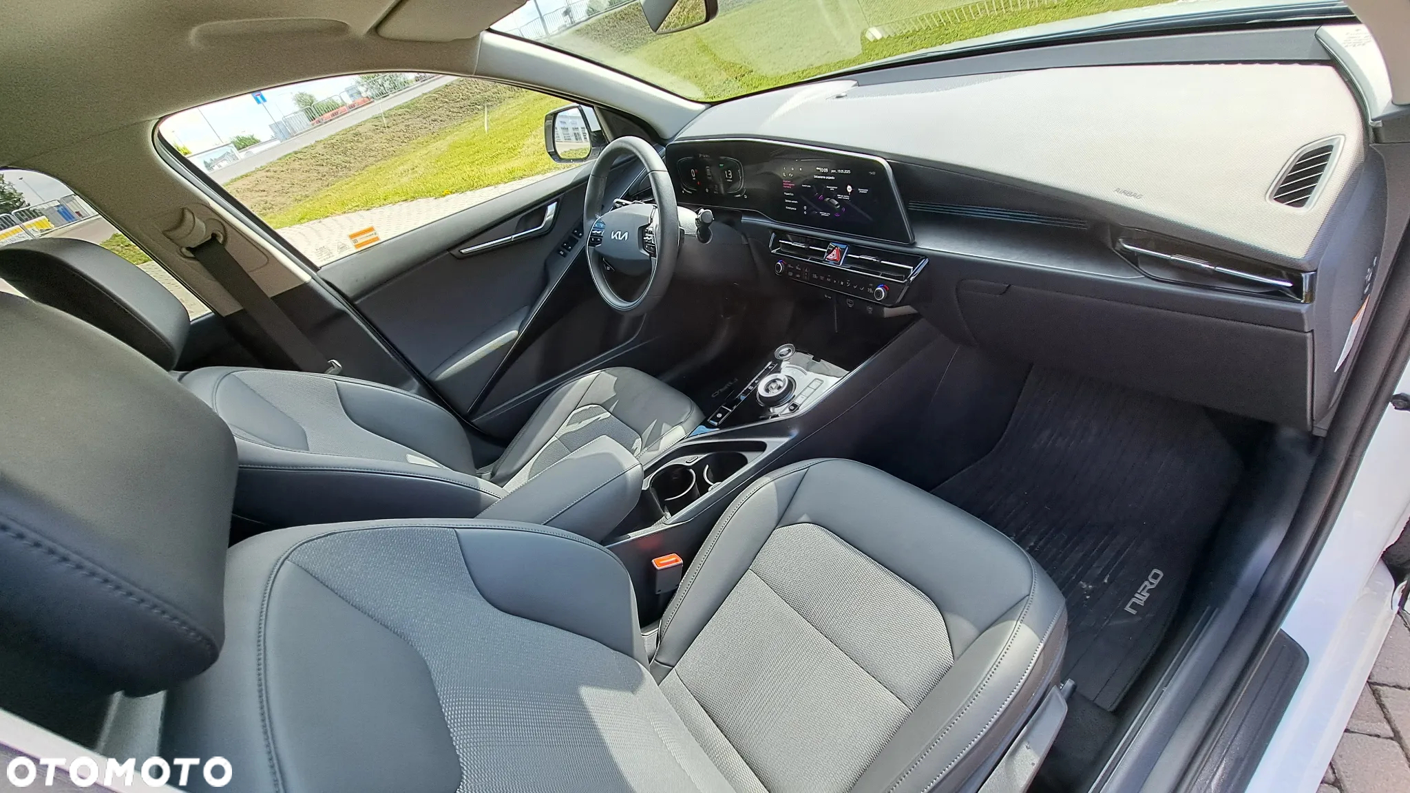 Kia Niro 1.6 GDI Hybrid L - 32