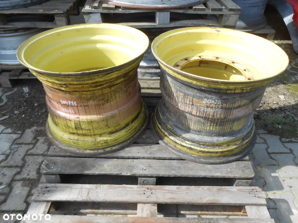 Felga 20x26 fi370mm John Deere 4755 - 1