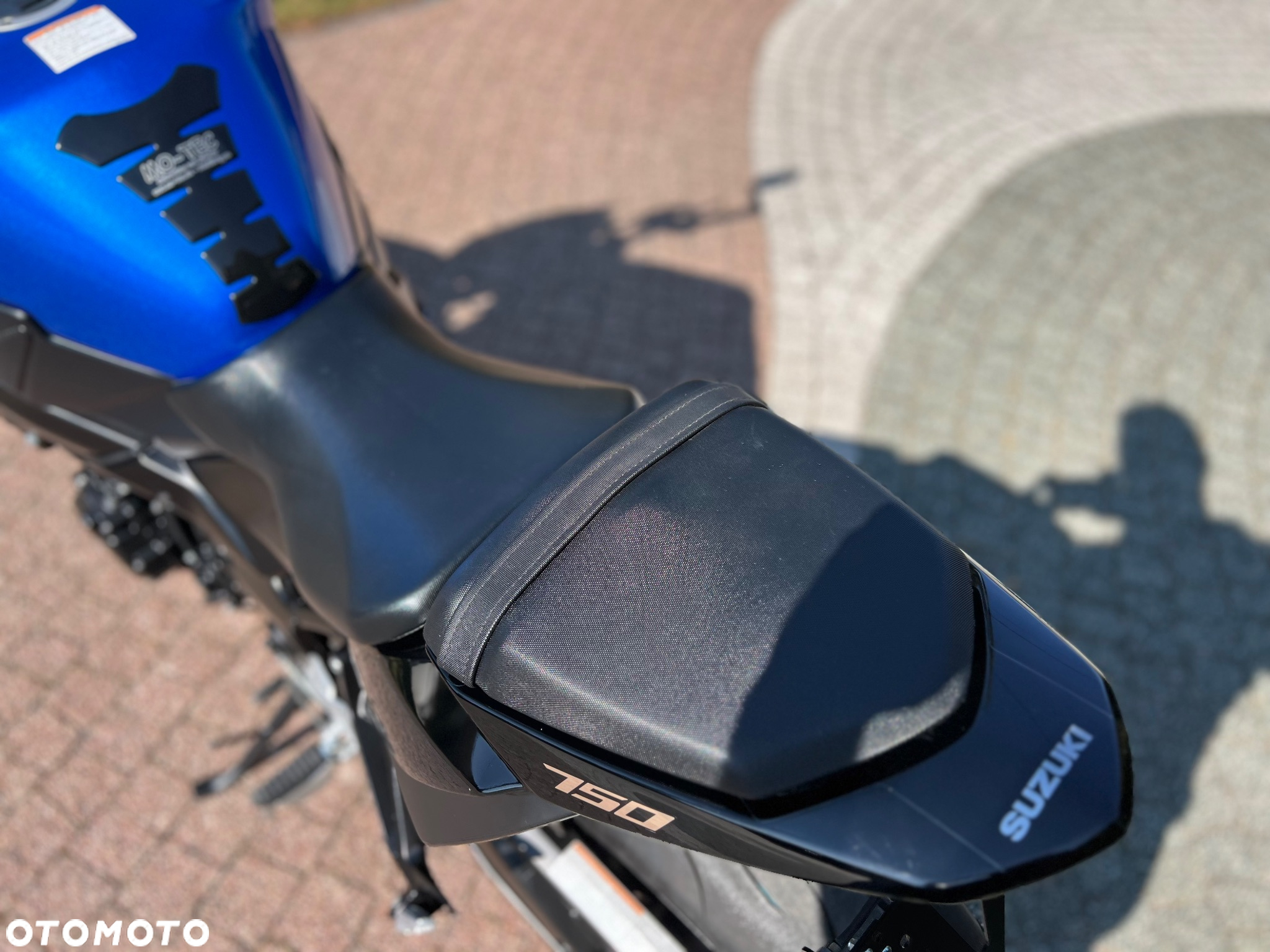 Suzuki GSR - 20