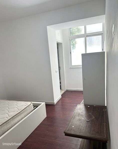 Apartamento T3 Mobilado em Lisboa com Contrato - Grande imagem: 4/7