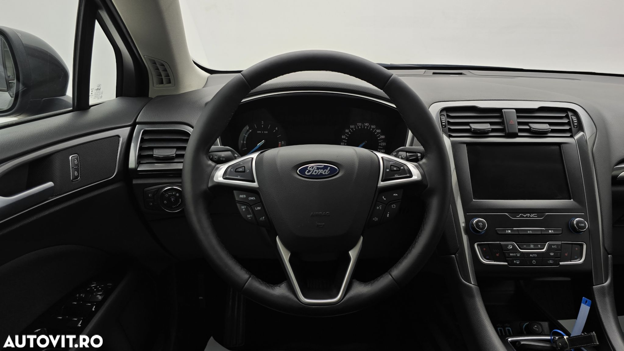 Ford Mondeo 2.0 TDCi Aut. Trend - 15