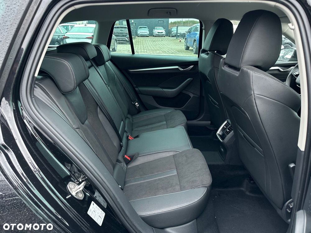 Skoda Octavia 2.0 TDI Edition 130 Selection DSG - 26