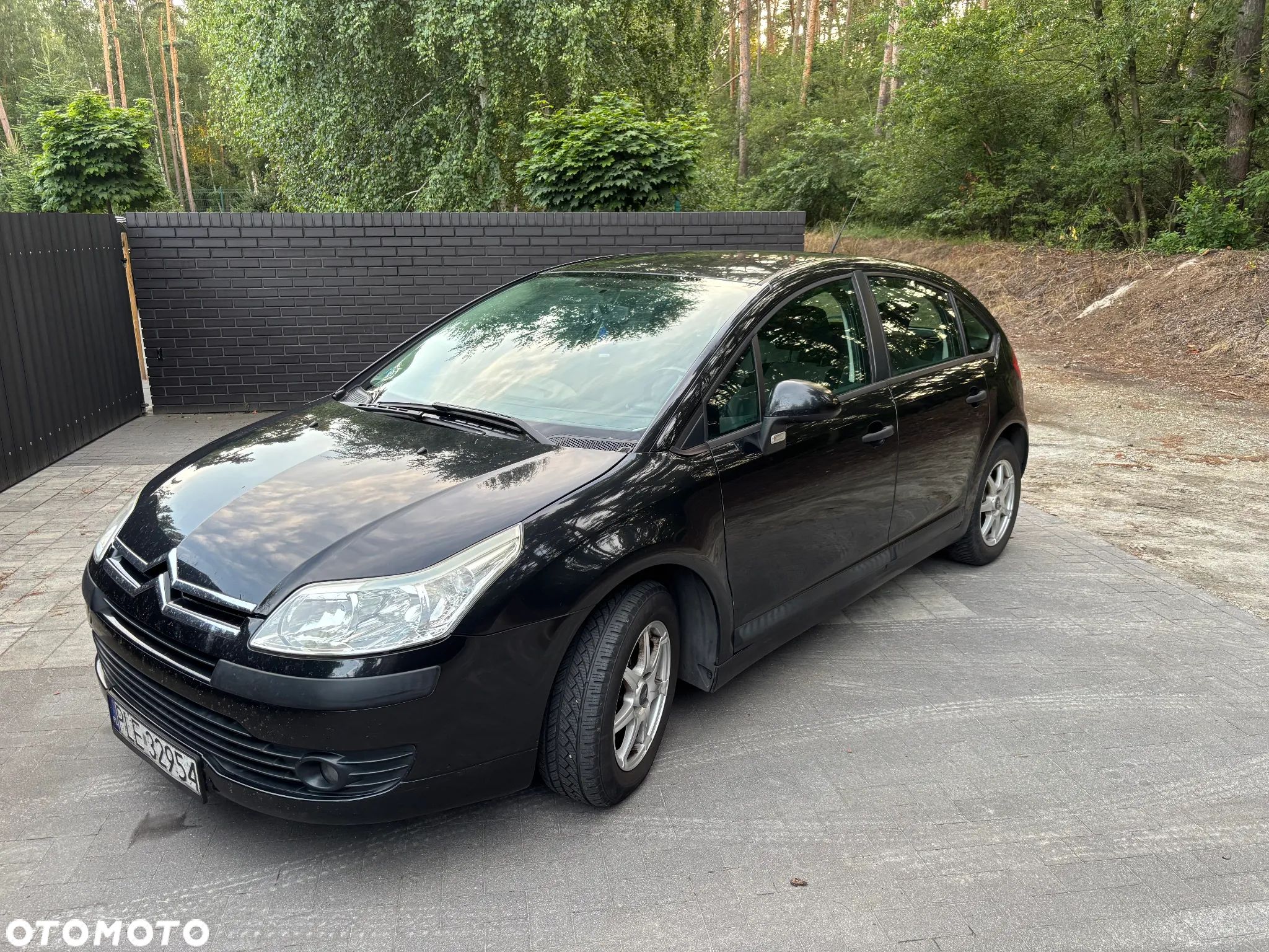 Citroën C4 1.4 16V X - 1