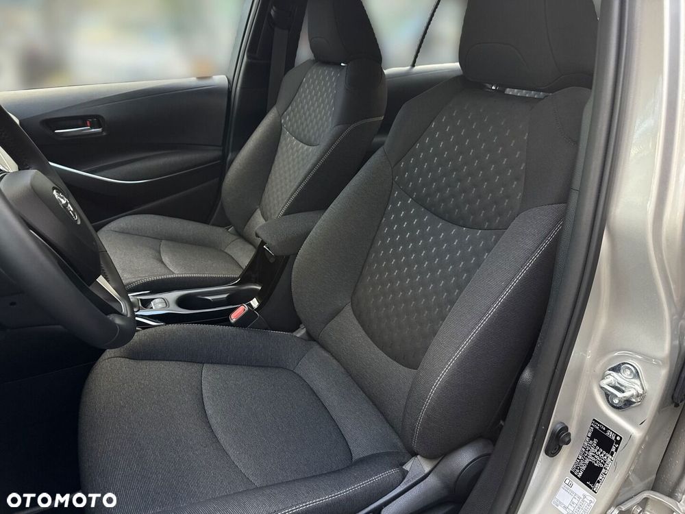 Toyota Corolla - 11