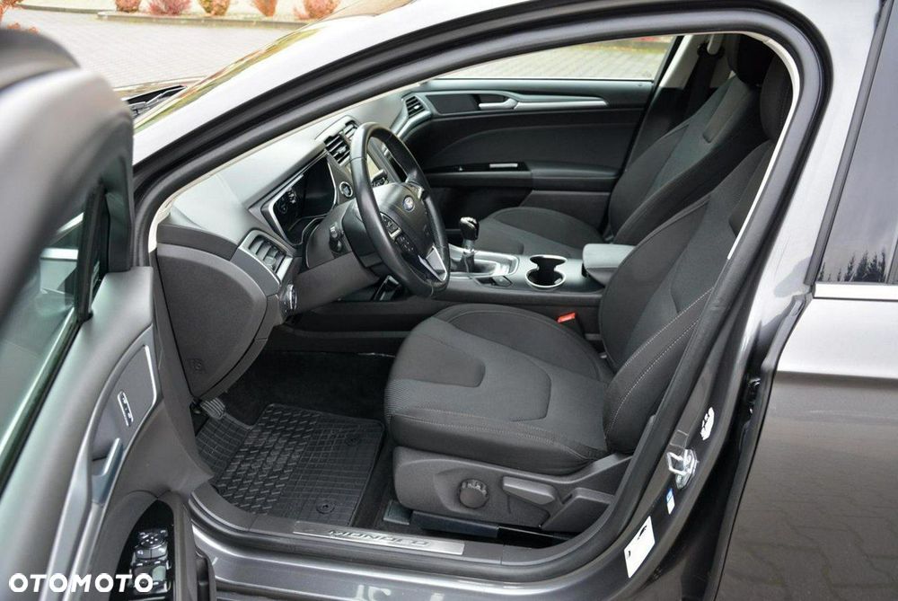 Ford Mondeo - 21