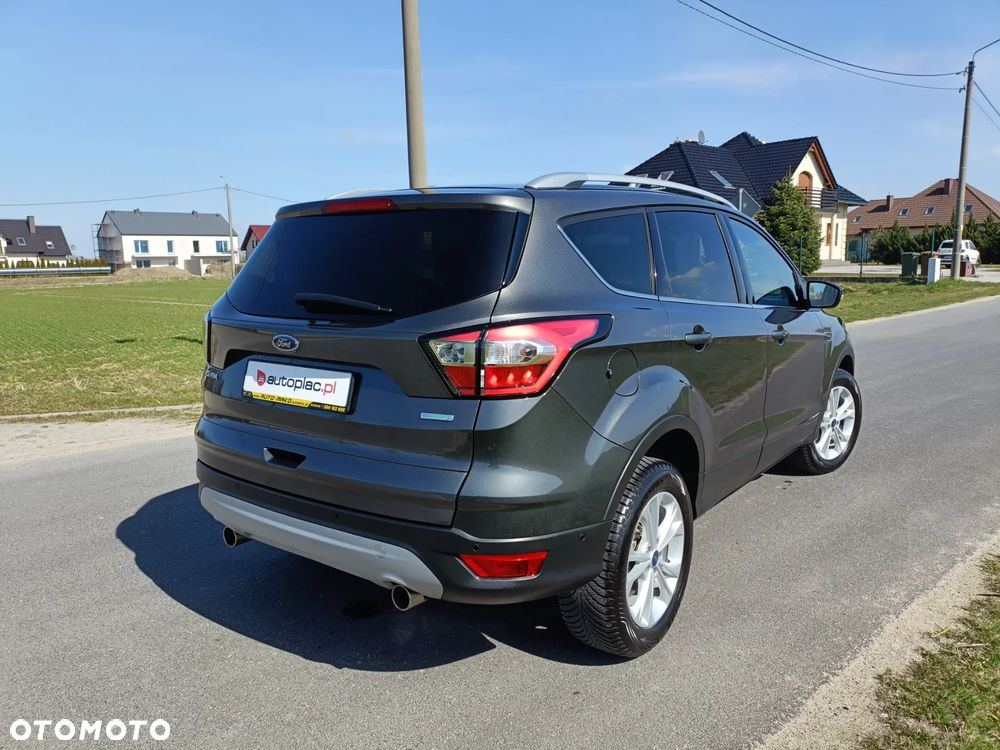 Ford Kuga 1.5 EcoBoost 2x4 Titanium - 13