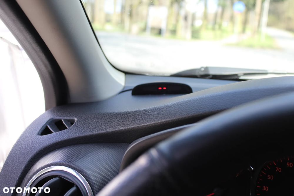 Dacia Logan 1.2 16V Ambiance - 41