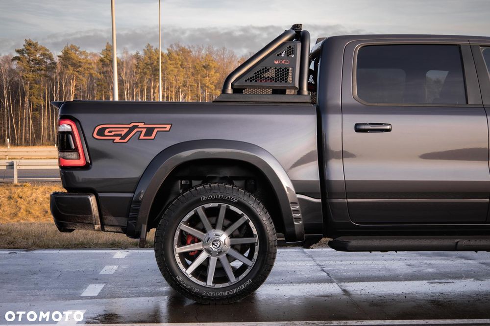 RAM 1500 Crew Cab Sport - 9