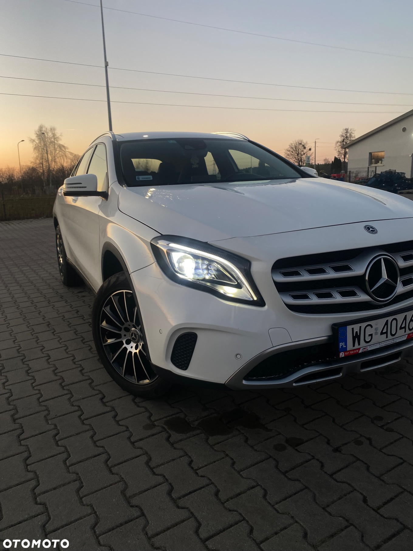 Mercedes-Benz GLA 180 7G-DCT AMG Line - 13