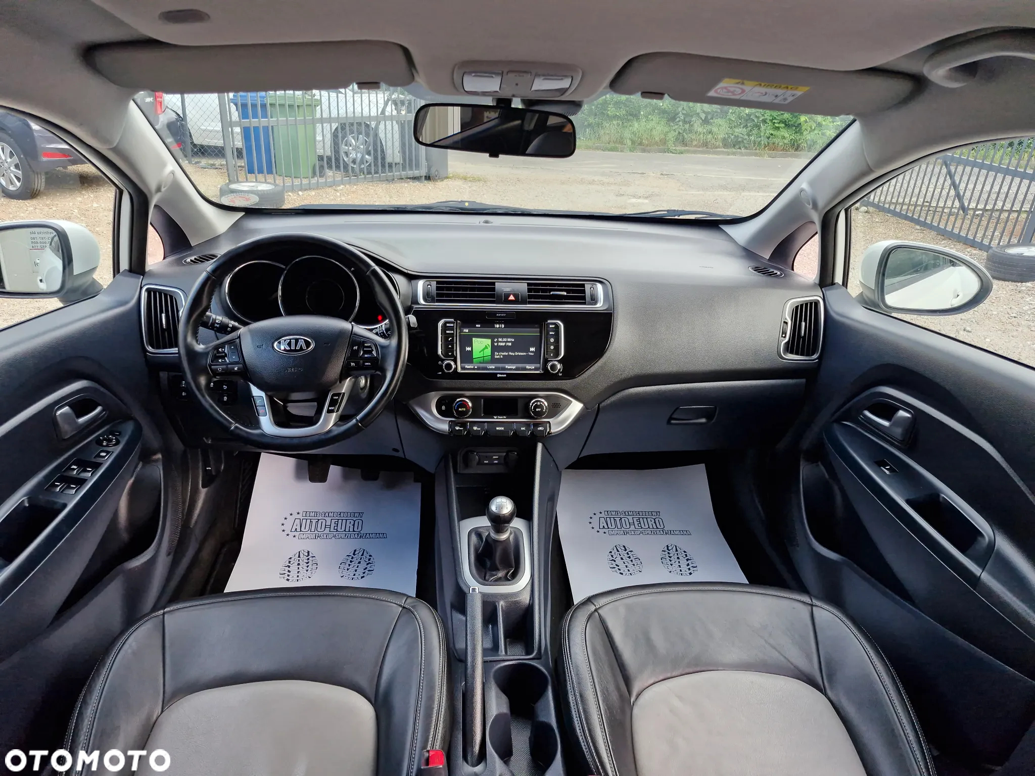 Kia Rio 1.2 Fifa World Cup Edition - 20