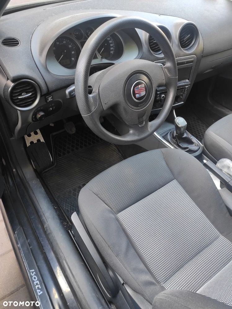 Seat Ibiza 1.4 16V Reference - 6