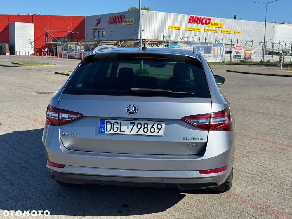 Skoda Superb 2.0 TDI 4x4 DSG Style - 7