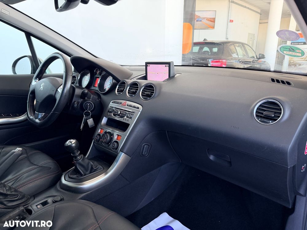 Peugeot 308 SW 155 THP Premium - 22