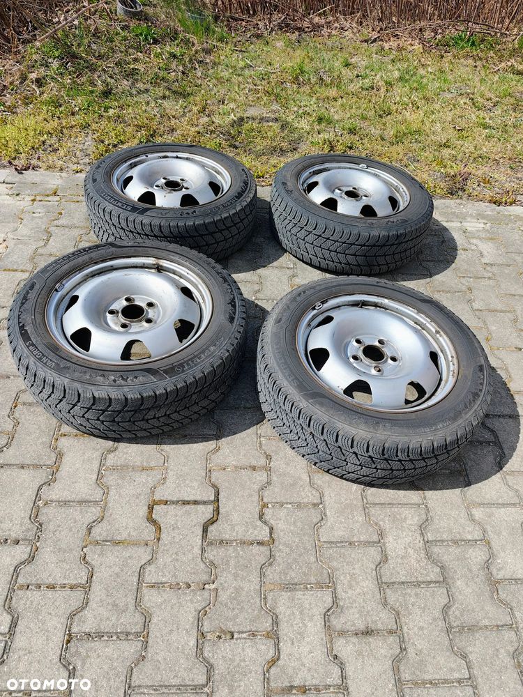 Volkswagen Multivan - 22